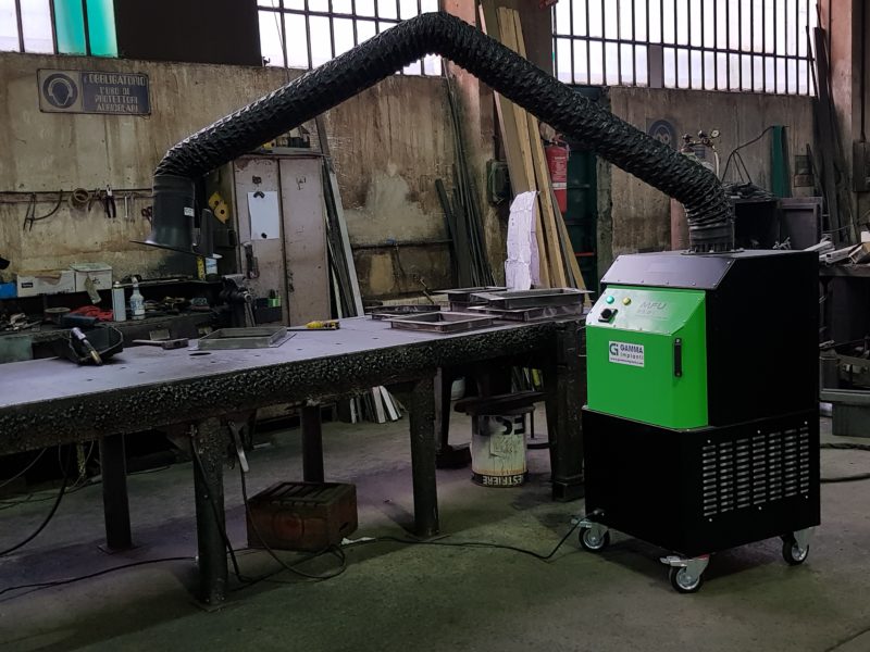 Depuratore carrellato mobile fumi di saldatura con braccio autoportante mt 3 a tubi rigidi